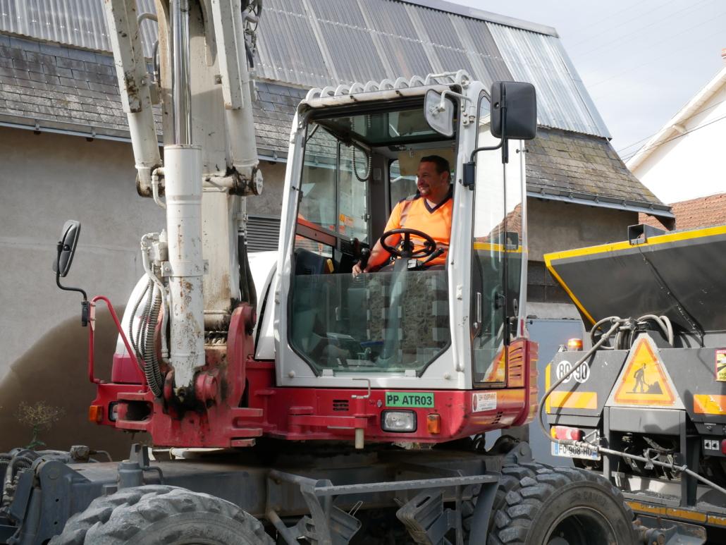 pelle travaux
