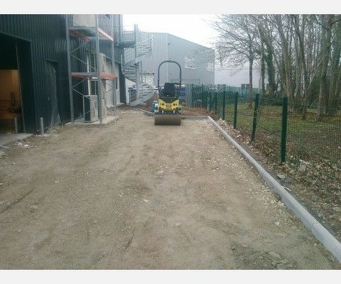 TRAVAUX-DE-VRD-POUR-LEXTENSION-DUN-BATIMENT-INDUSTRIEL-3